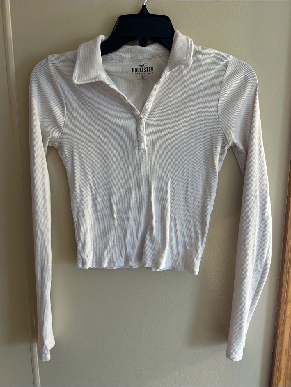 Hollister Cream Ribbed Henley Long-Sleeve Top